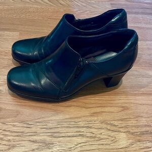 Clarks Bendables Black Heeled Shoes -8